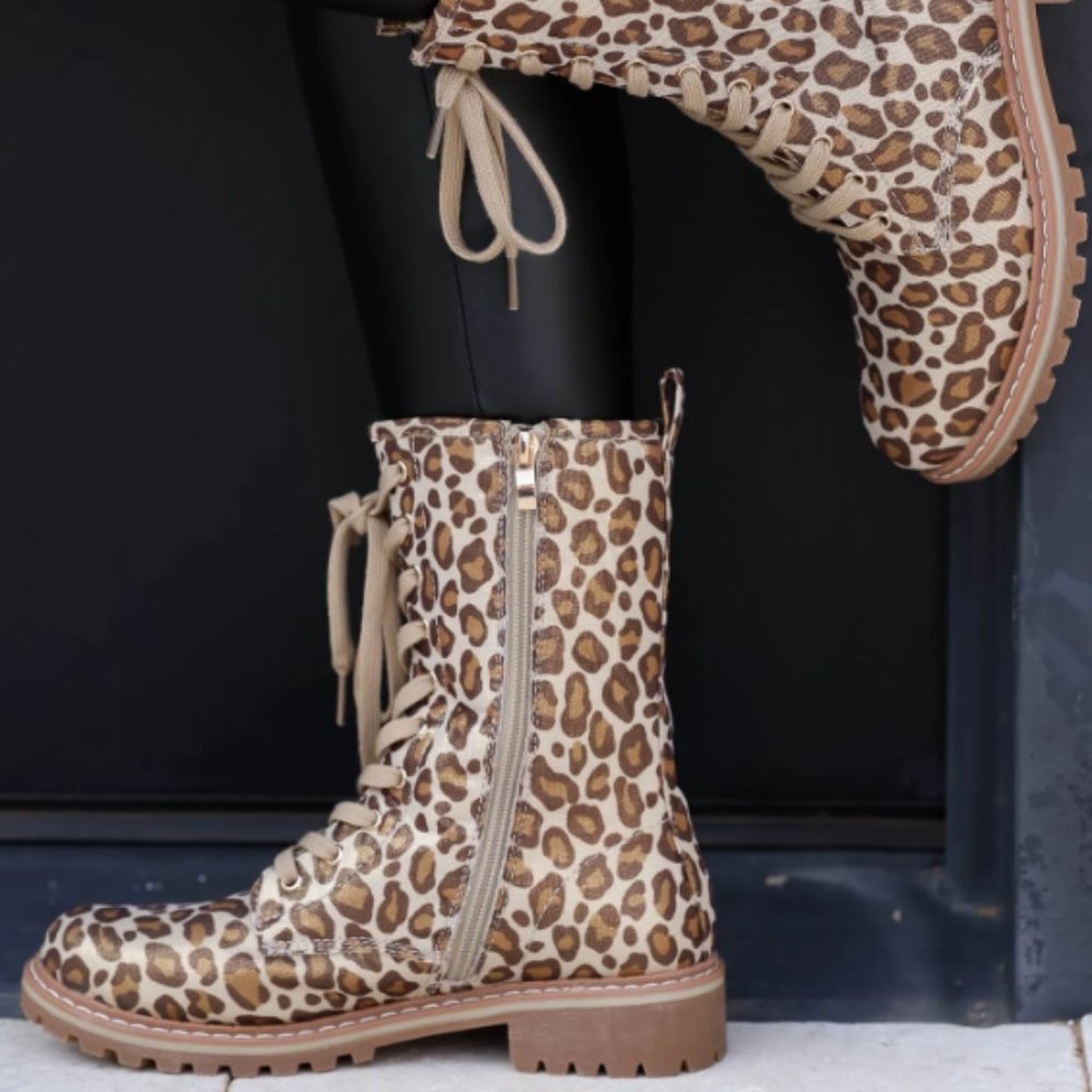 COMBAT BOOTS - GOLD LEOPARD Size 11